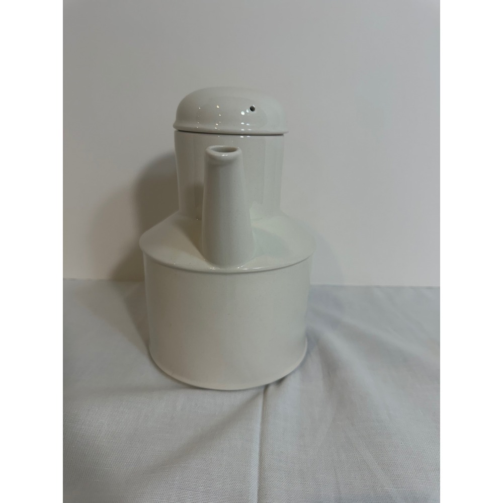 Modern White Ceramic Teapot Minimalist Glossy Tea Pot with Lid 7.5in - Picture 8 of 9